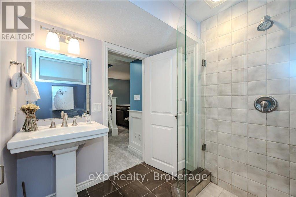 56 Shackleton Drive, Guelph, Ontario  N1E 7L3 - Photo 24 - X12076710