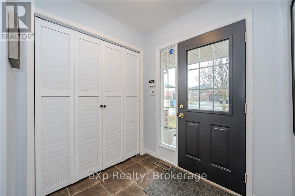 56 Shackleton Drive, Guelph, Ontario  N1E 7L3 - Photo 3 - X12076710