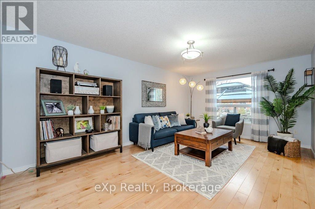 56 Shackleton Drive, Guelph, Ontario  N1E 7L3 - Photo 4 - X12076710