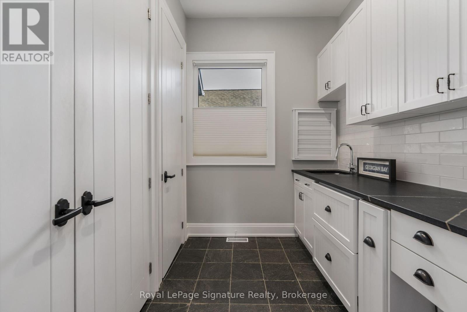 129 Lakeshore Road S, Meaford, Ontario  N4L 0A7 - Photo 20 - X12076721
