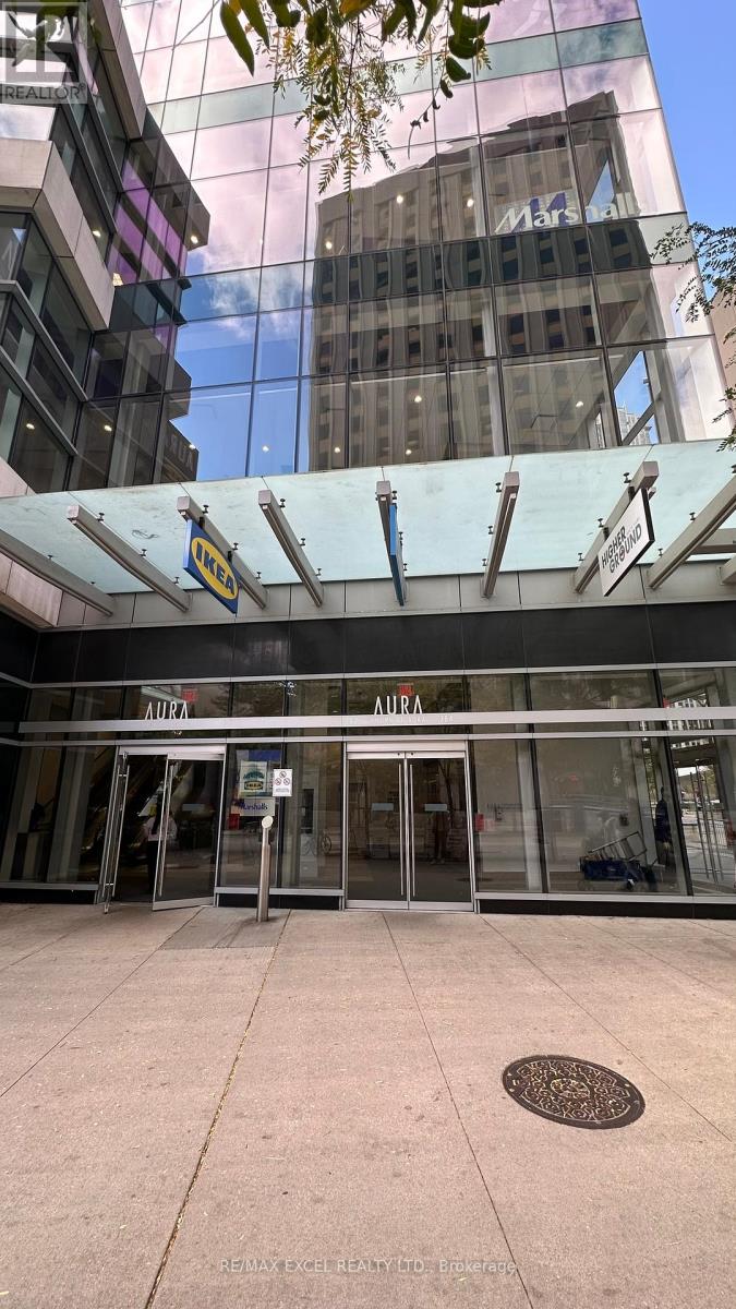 101 - 384 Yonge Street, Toronto, Ontario  M5B 1S8 - Photo 2 - C12076742