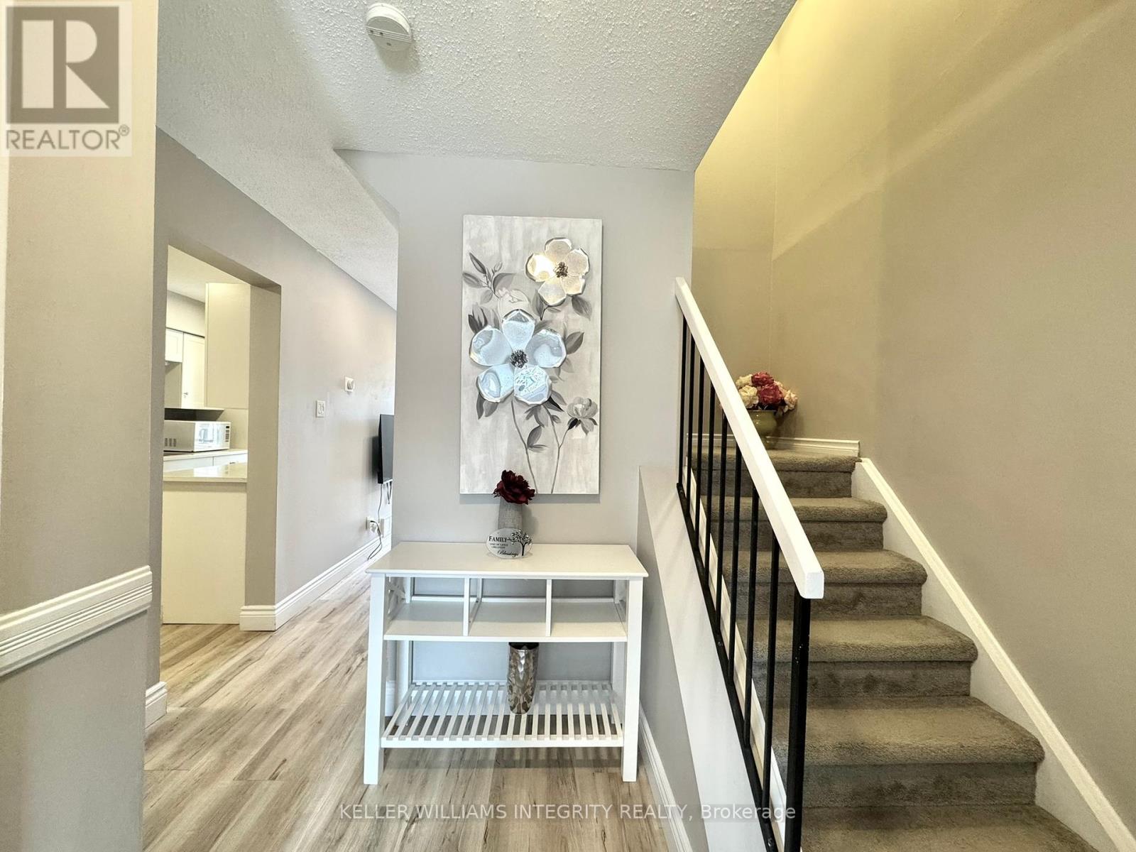 Property at 1584 HOSKINS CRESCENT image 2