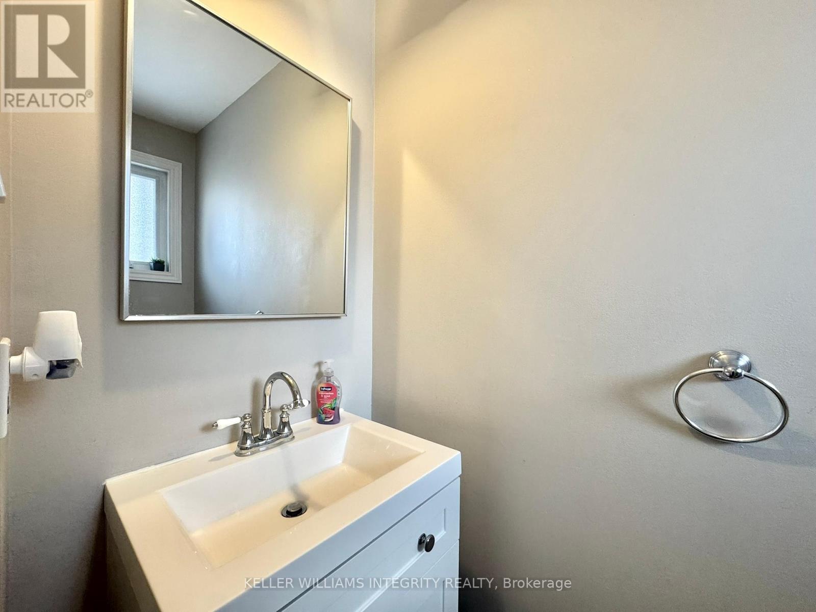 Property at 1584 HOSKINS CRESCENT image 3