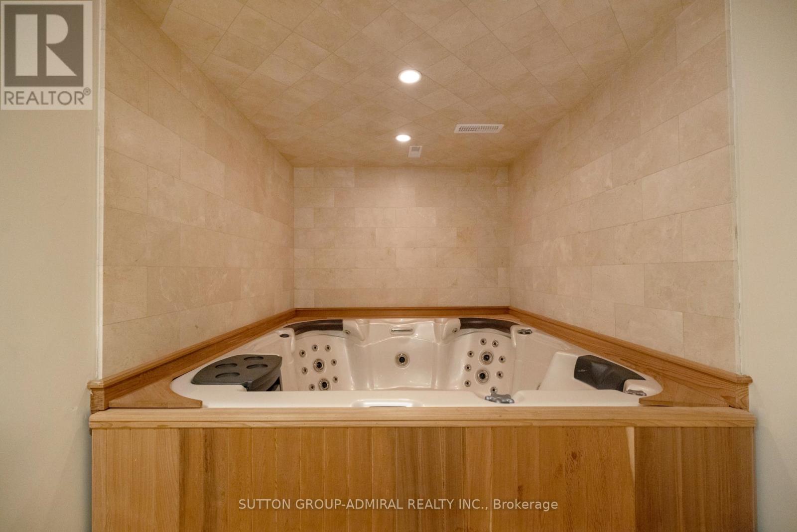 16 Flatbush Avenue, Vaughan, Ontario  L4L 8K3 - Photo 27 - N12076800