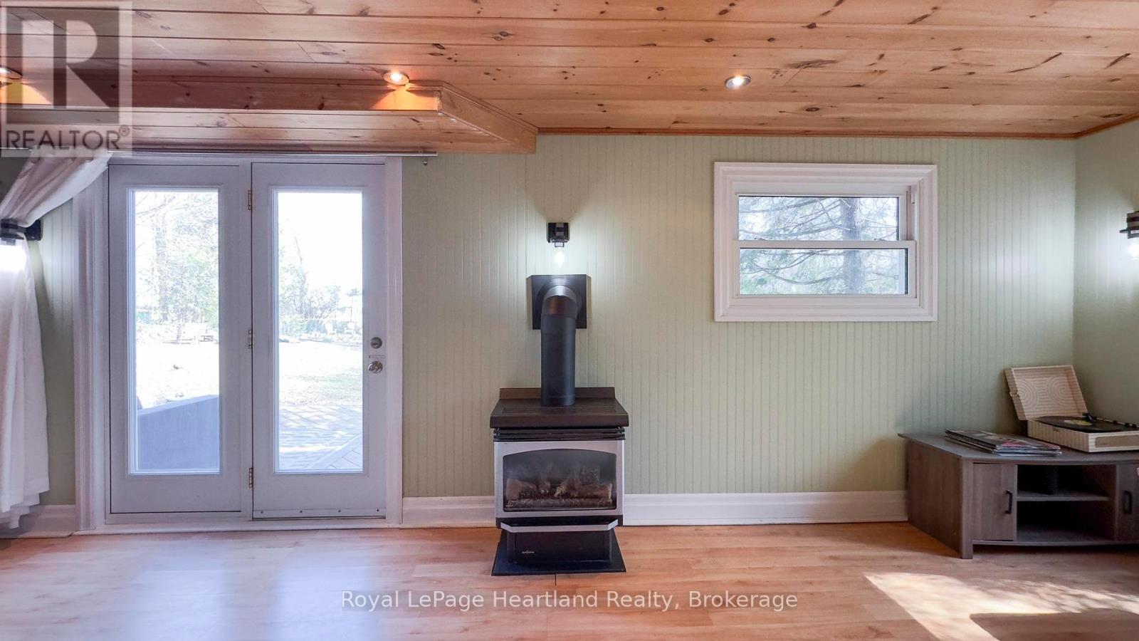 74398 Cardinal Court, Bluewater, Ontario  N0M 1G0 - Photo 10 - X12039830