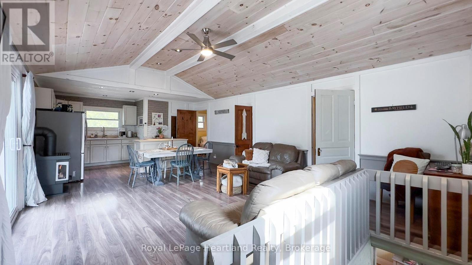 74398 Cardinal Court, Bluewater, Ontario  N0M 1G0 - Photo 17 - X12039830