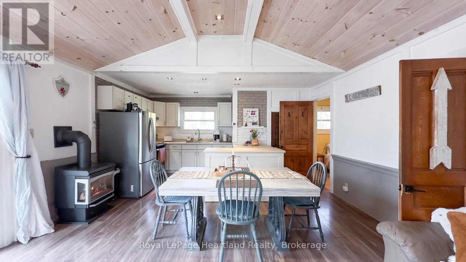 74398 Cardinal Court, Bluewater, Ontario  N0M 1G0 - Photo 18 - X12039830