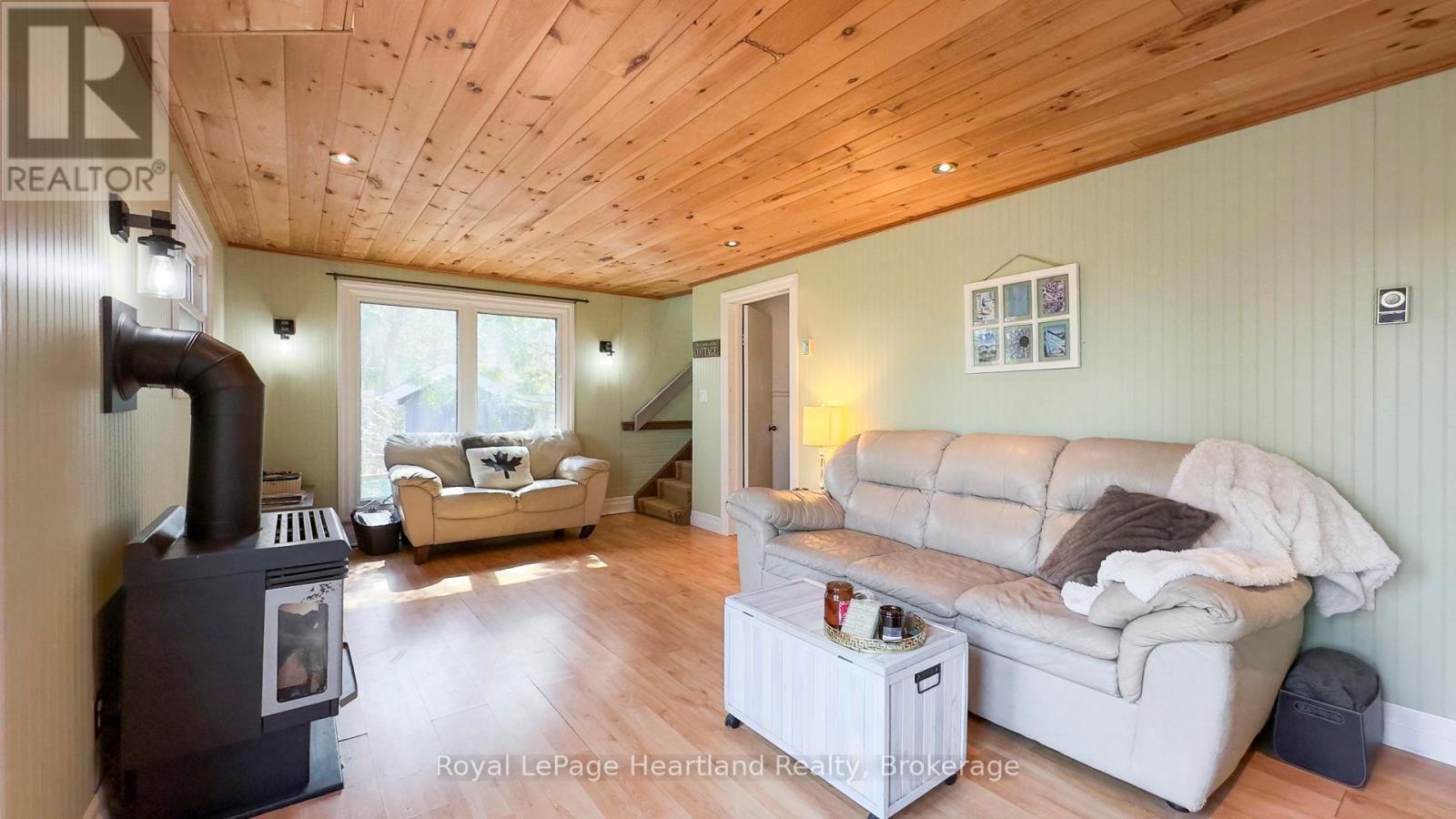 74398 Cardinal Court, Bluewater, Ontario  N0M 1G0 - Photo 9 - X12039830