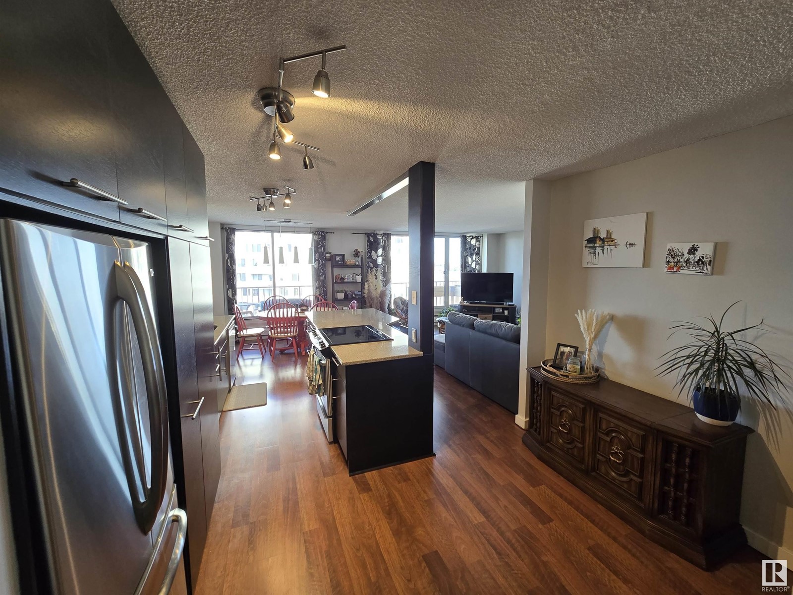 Property at #706 10135 SASKATCHEWAN DR NW image 4