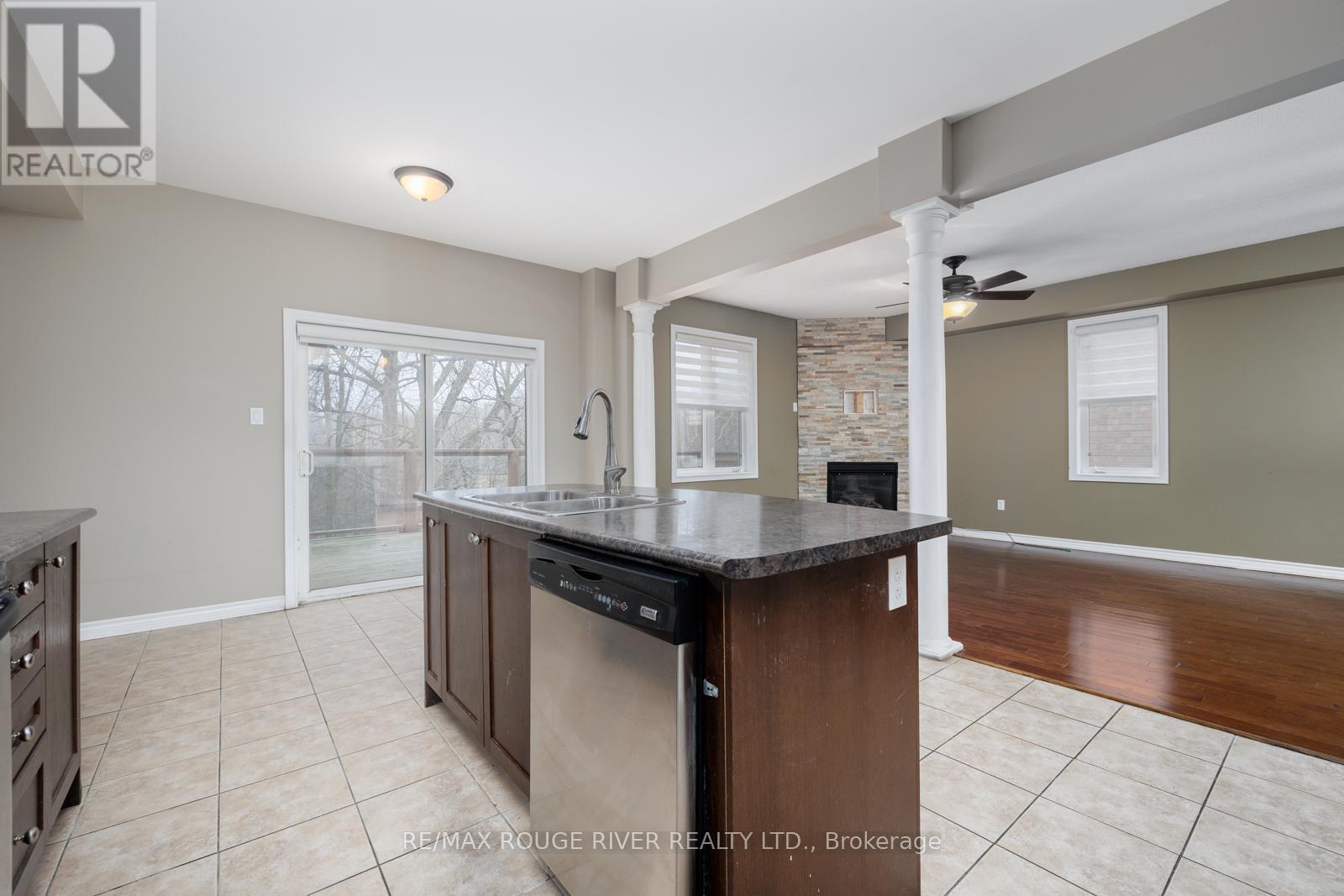 34 Harry Gay Drive, Clarington, Ontario  L1E 0B2 - Photo 14 - E12075909