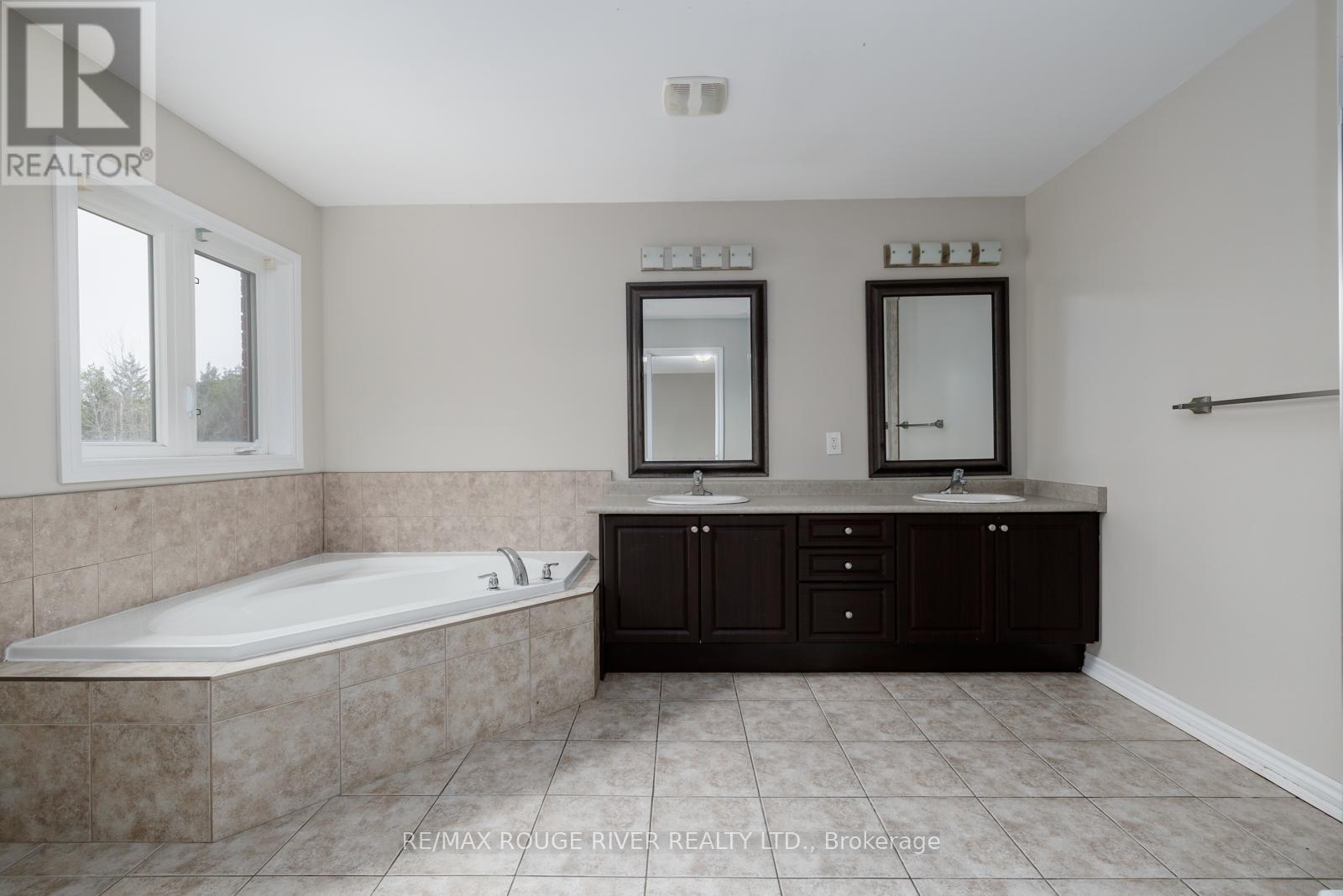 34 Harry Gay Drive, Clarington, Ontario  L1E 0B2 - Photo 24 - E12075909