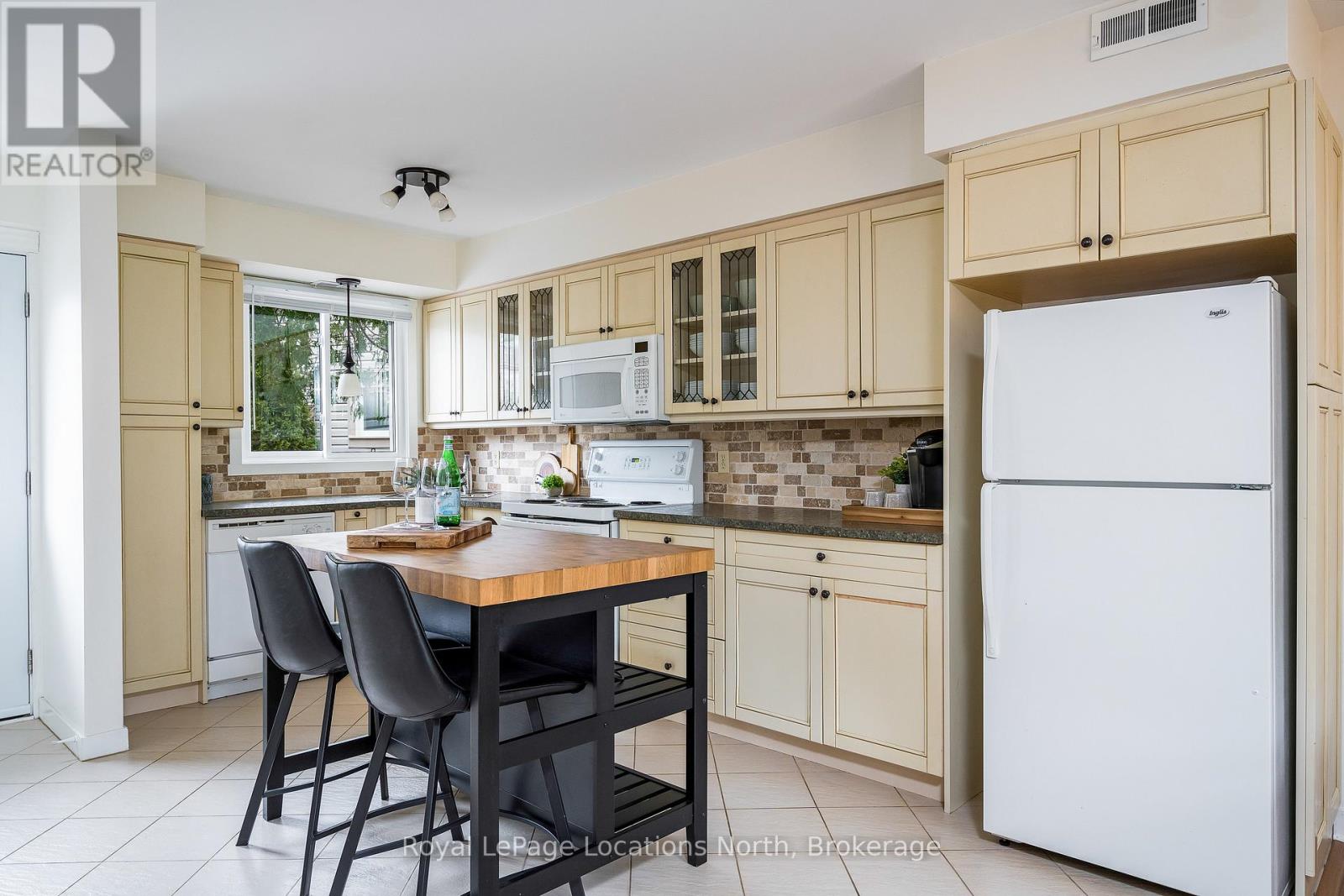 138 Escarpment Crescent, Collingwood, Ontario  L9Y 5B4 - Photo 7 - S12076840