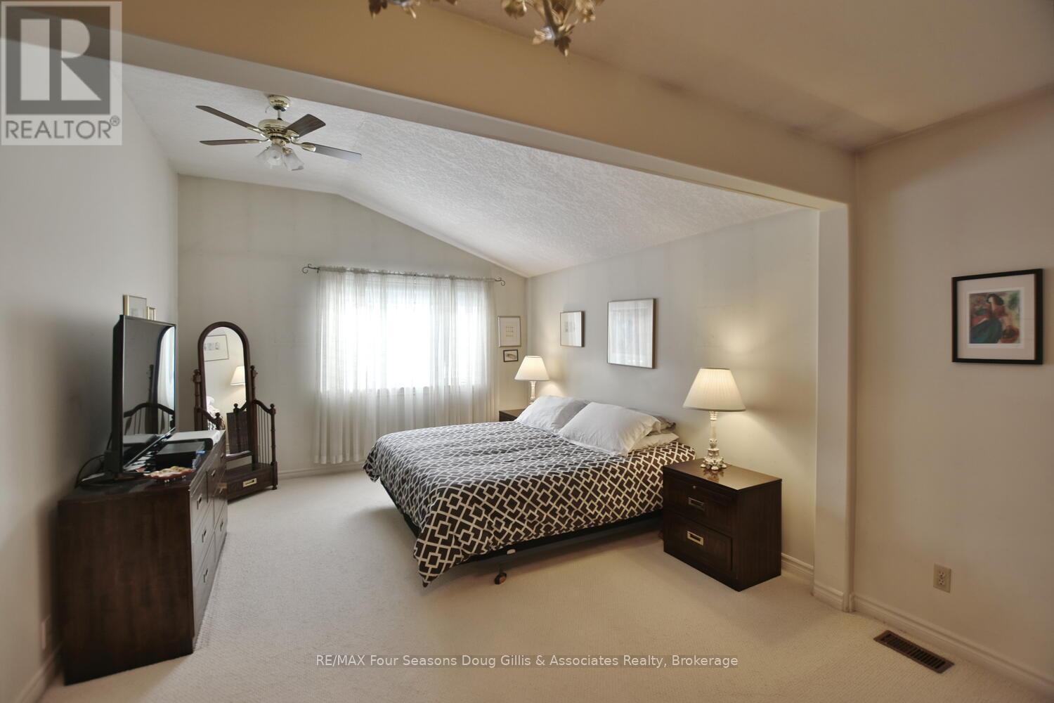 100 Lockhart Road, Collingwood, Ontario  L9Y 4L6 - Photo 20 - S12076898