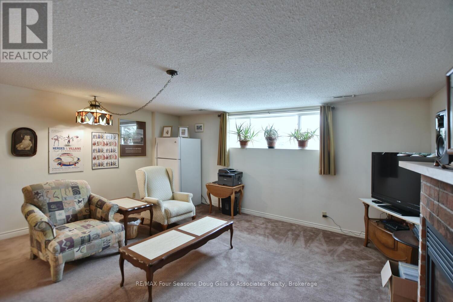 100 Lockhart Road, Collingwood, Ontario  L9Y 4L6 - Photo 29 - S12076898