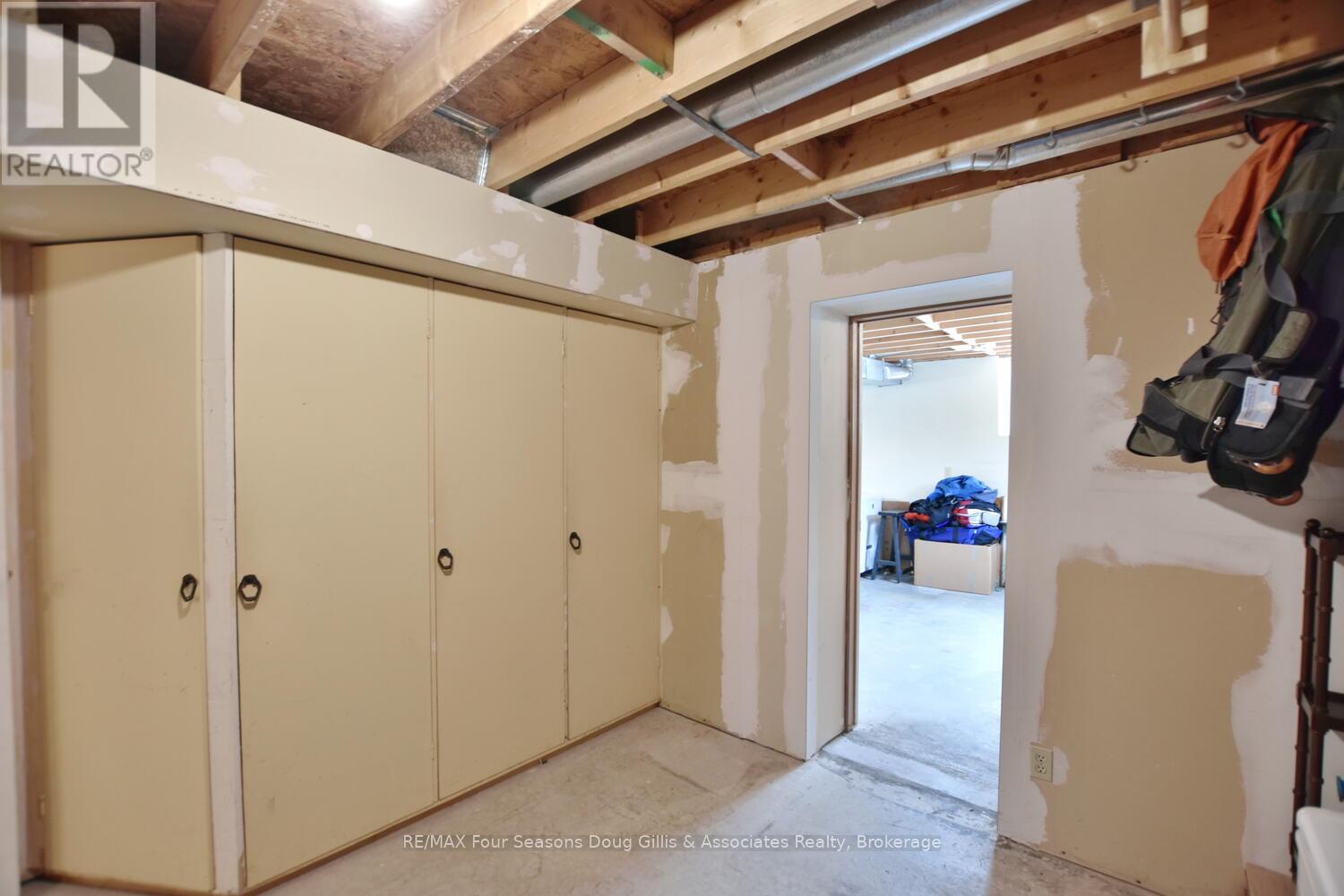 100 Lockhart Road, Collingwood, Ontario  L9Y 4L6 - Photo 39 - S12076898