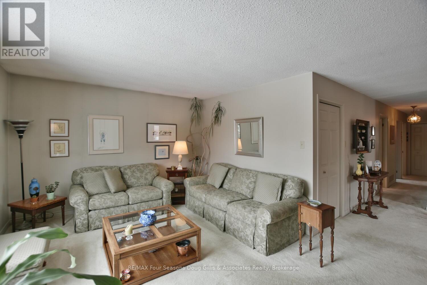 100 Lockhart Road, Collingwood, Ontario  L9Y 4L6 - Photo 6 - S12076898