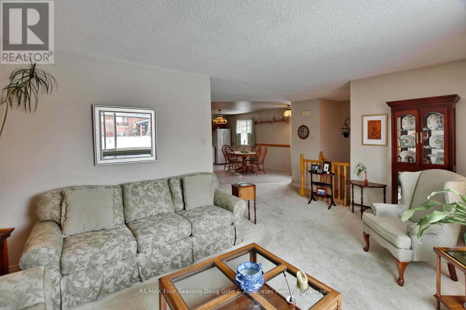 100 Lockhart Road, Collingwood, Ontario  L9Y 4L6 - Photo 8 - S12076898