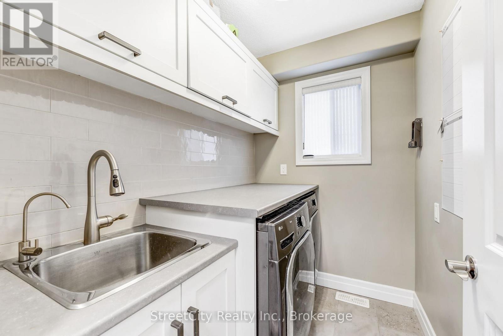 82 Fraser Drive, Stratford, Ontario  N5A 0C8 - Photo 21 - X12076857