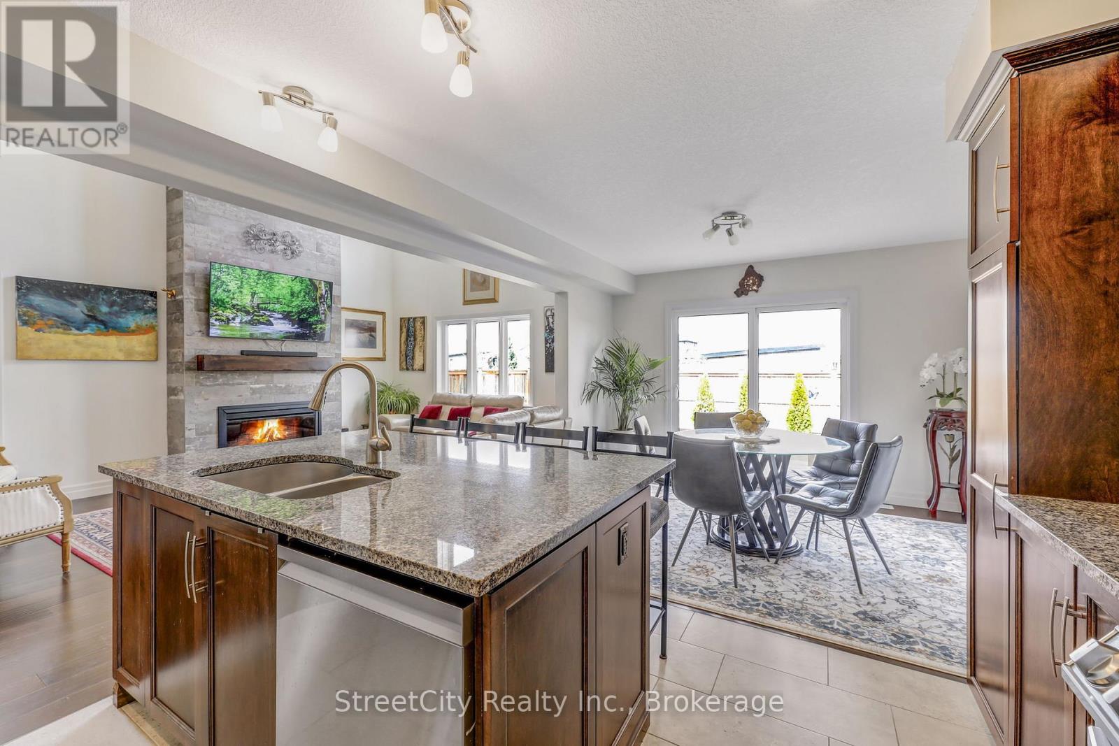 82 Fraser Drive, Stratford, Ontario  N5A 0C8 - Photo 9 - X12076857