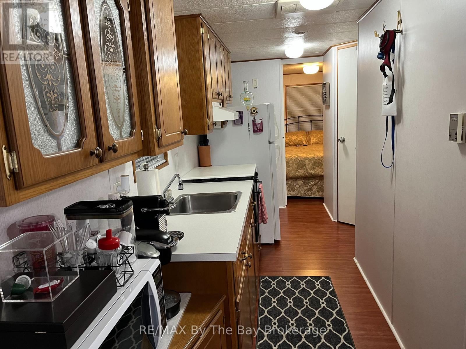 68 - 85 Theme Park Drive, Wasaga Beach, Ontario  L9Z 1X7 - Photo 6 - S12076940