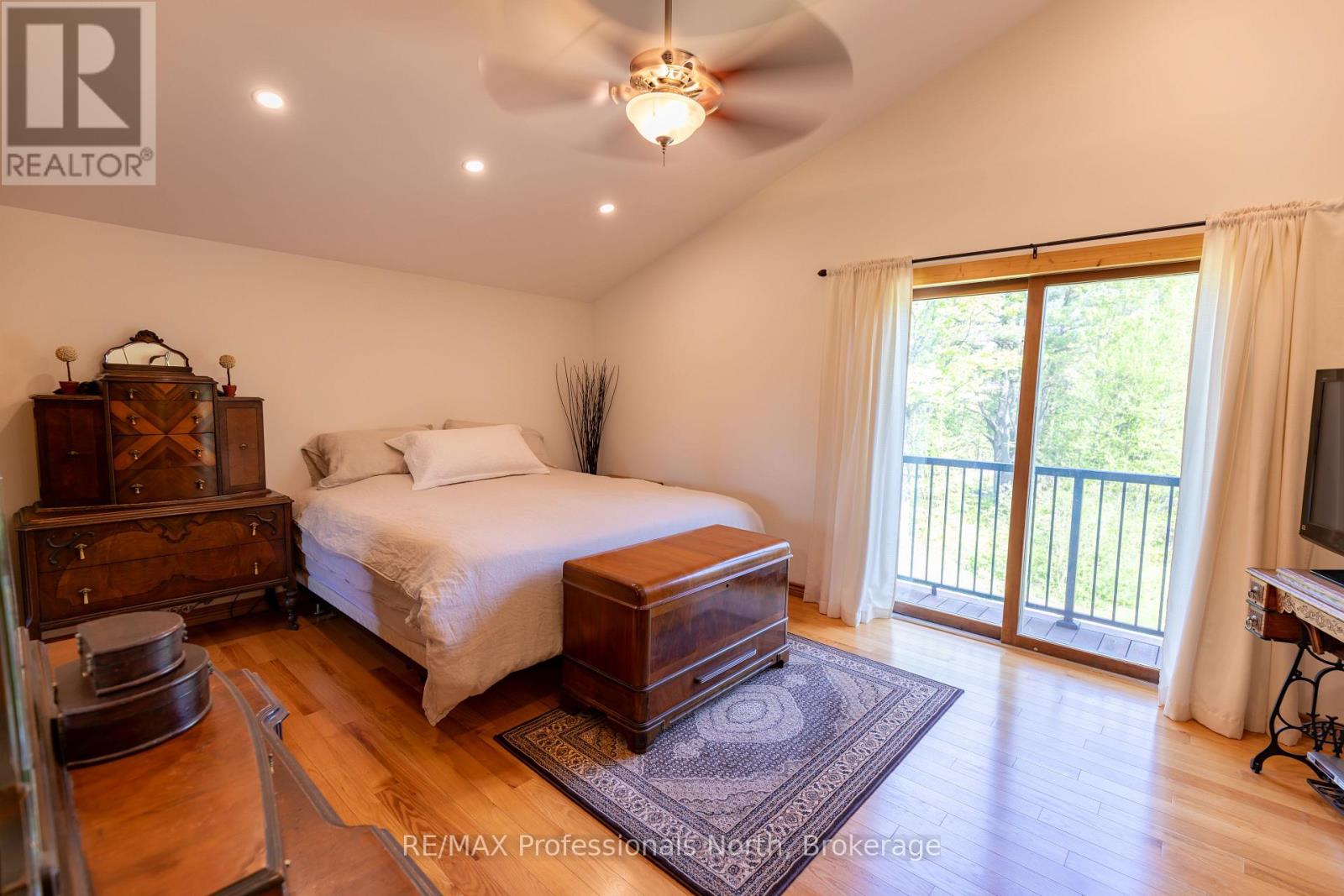 1107 Falkenburg Road, Bracebridge, Ontario  P1L 1X4 - Photo 27 - X12076935
