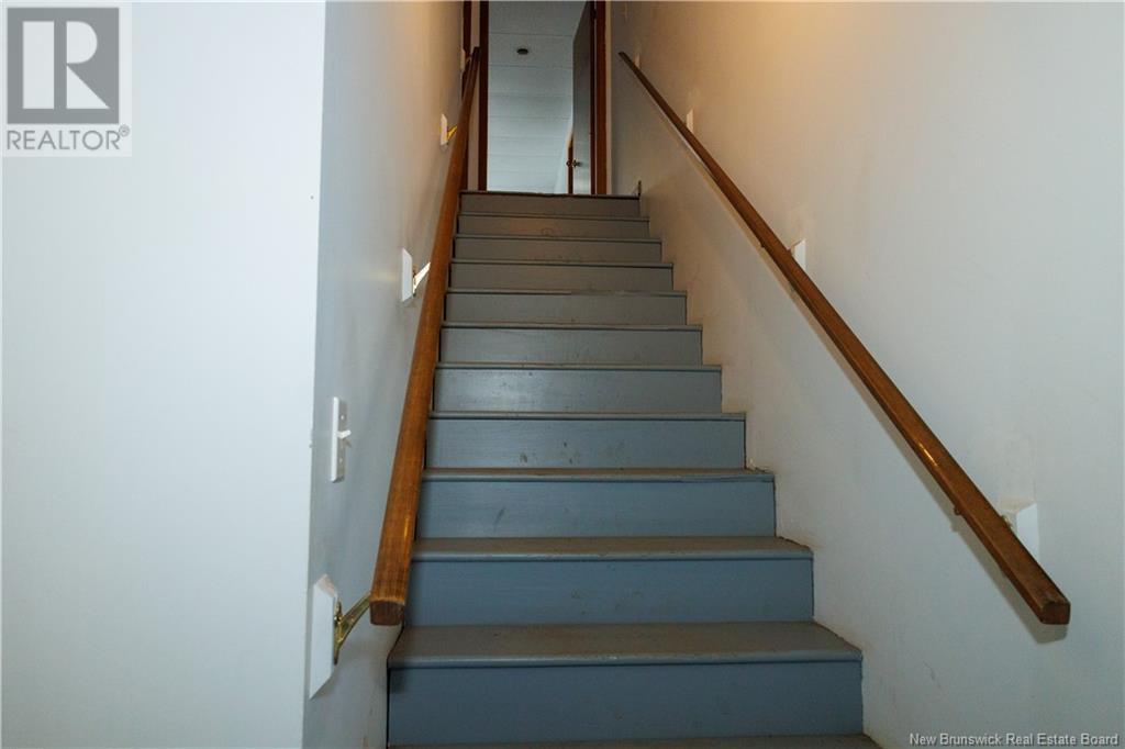 2516 Middle River Road, Bathurst, New Brunswick  E2A 6X5 - Photo 8 - NB116132