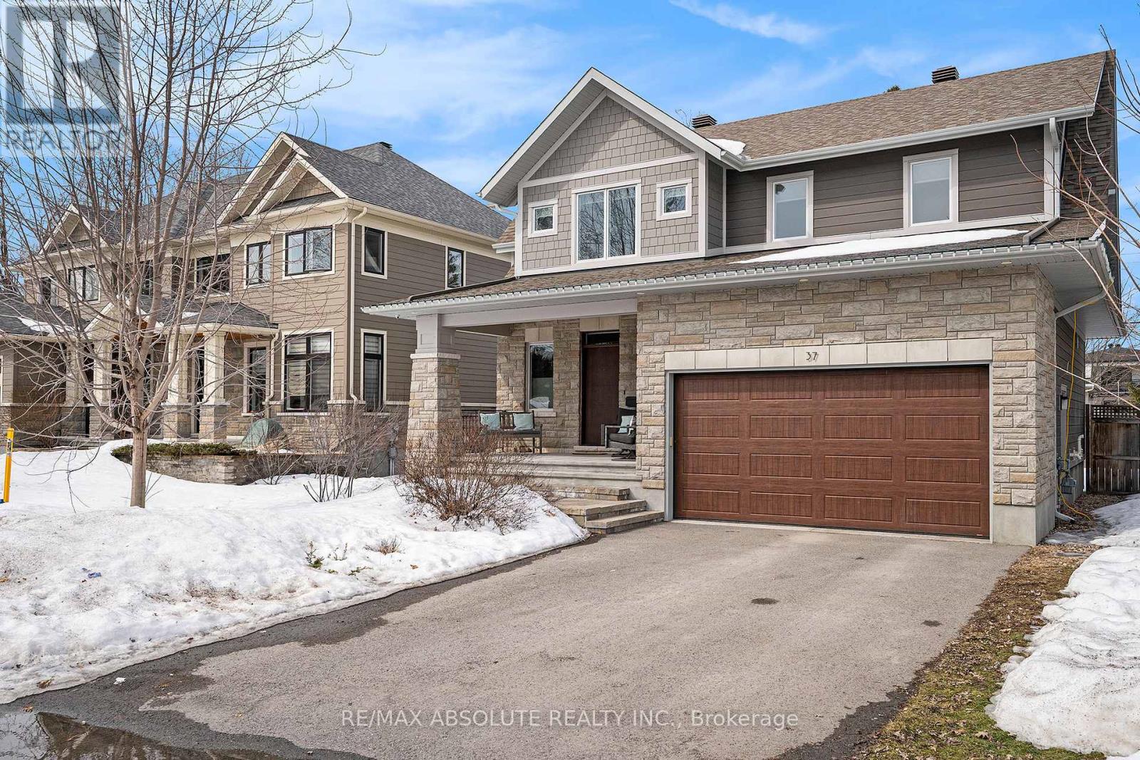 Property at 37 ST. CLAIRE AVENUE image 3