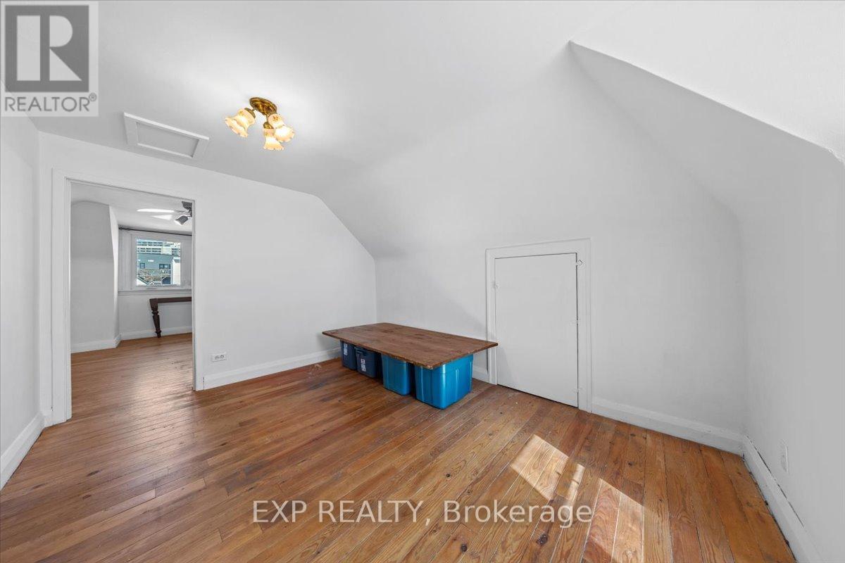 146 Laval Street, Ottawa, Ontario  K1L 7Z4 - Photo 19 - X12076989