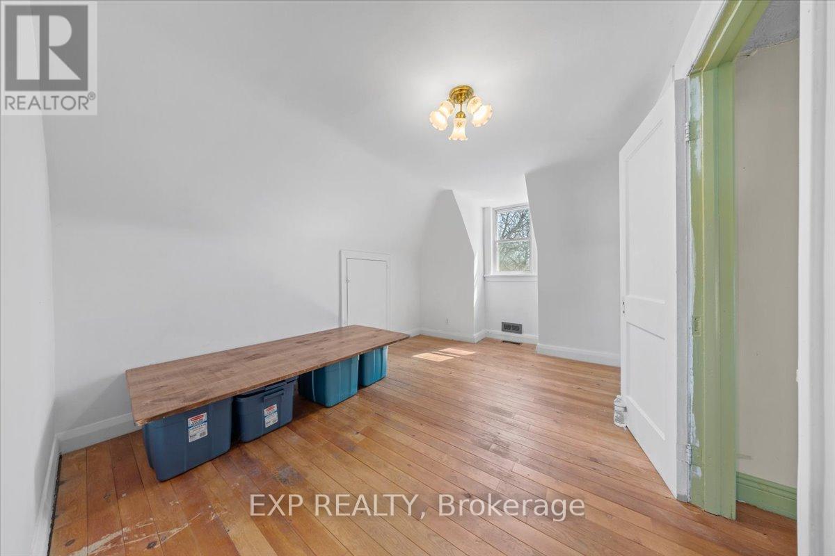 146 Laval Street, Ottawa, Ontario  K1L 7Z4 - Photo 20 - X12076989