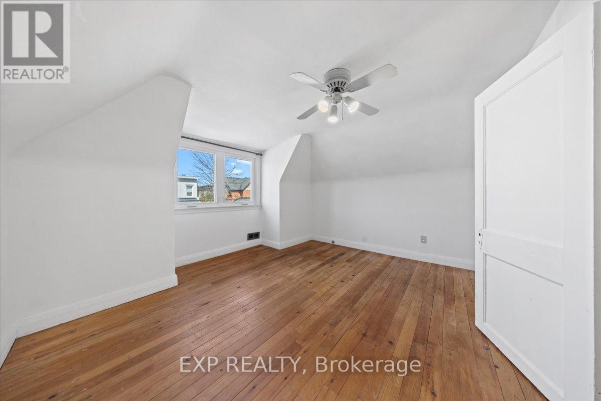 146 Laval Street, Ottawa, Ontario  K1L 7Z4 - Photo 22 - X12076989