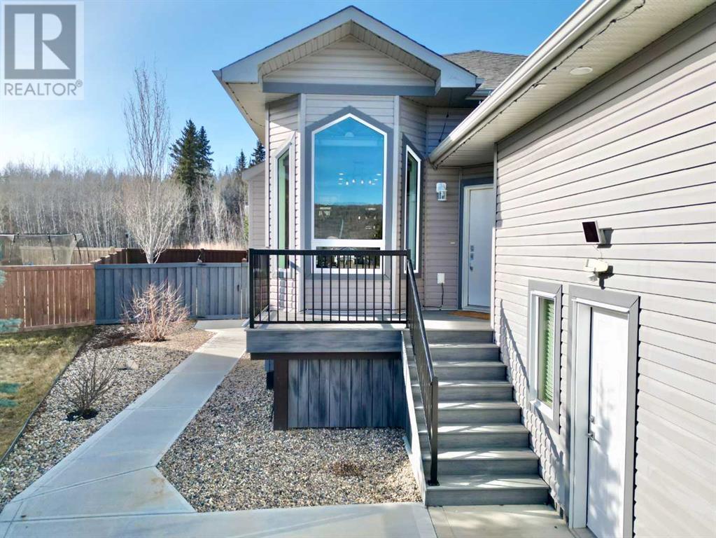 9101 129 Avenue, Peace River, Alberta  T8S 1W9 - Photo 11 - A2210927