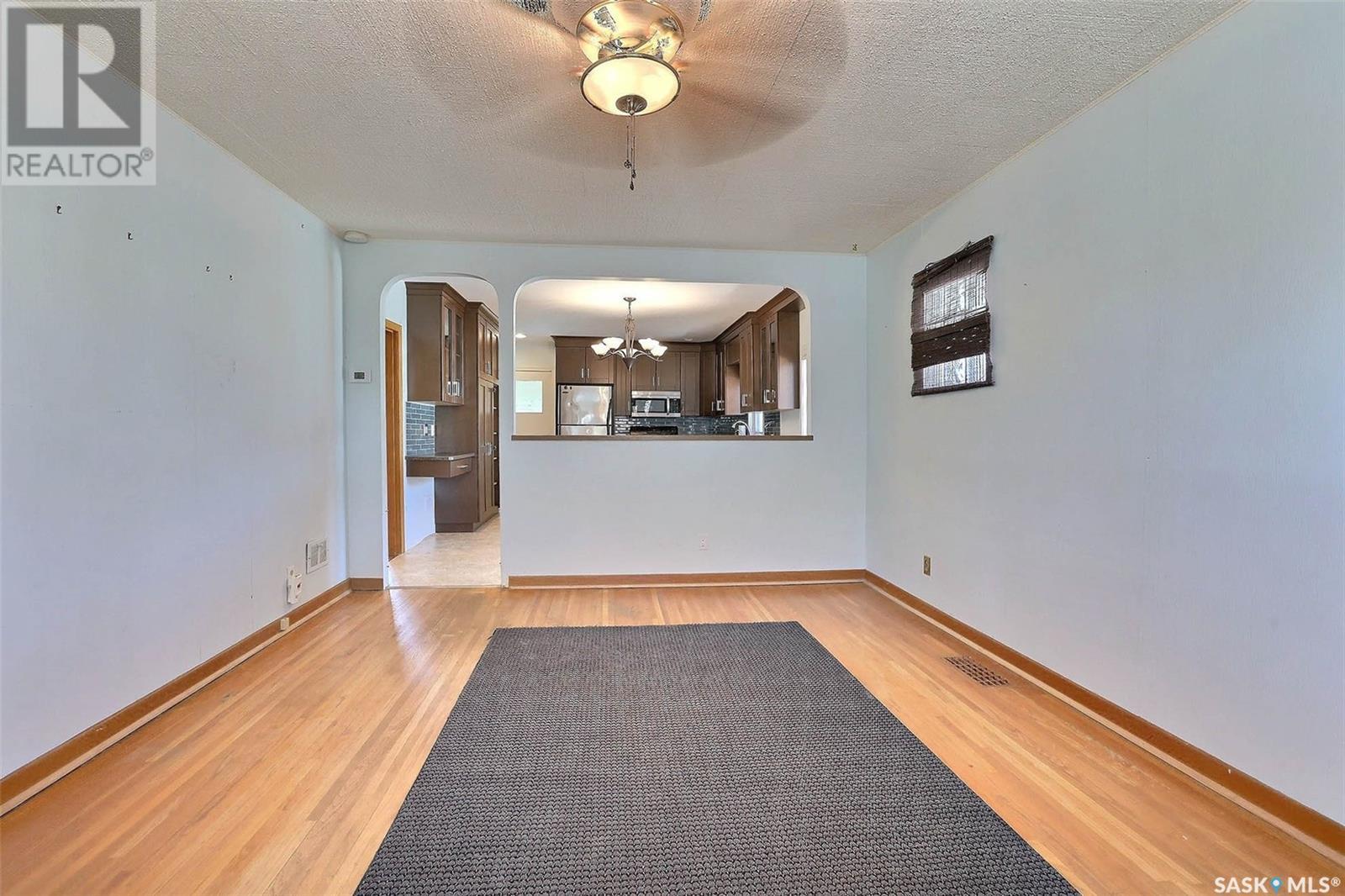 Property at 211 Broadway AVENUE image 4