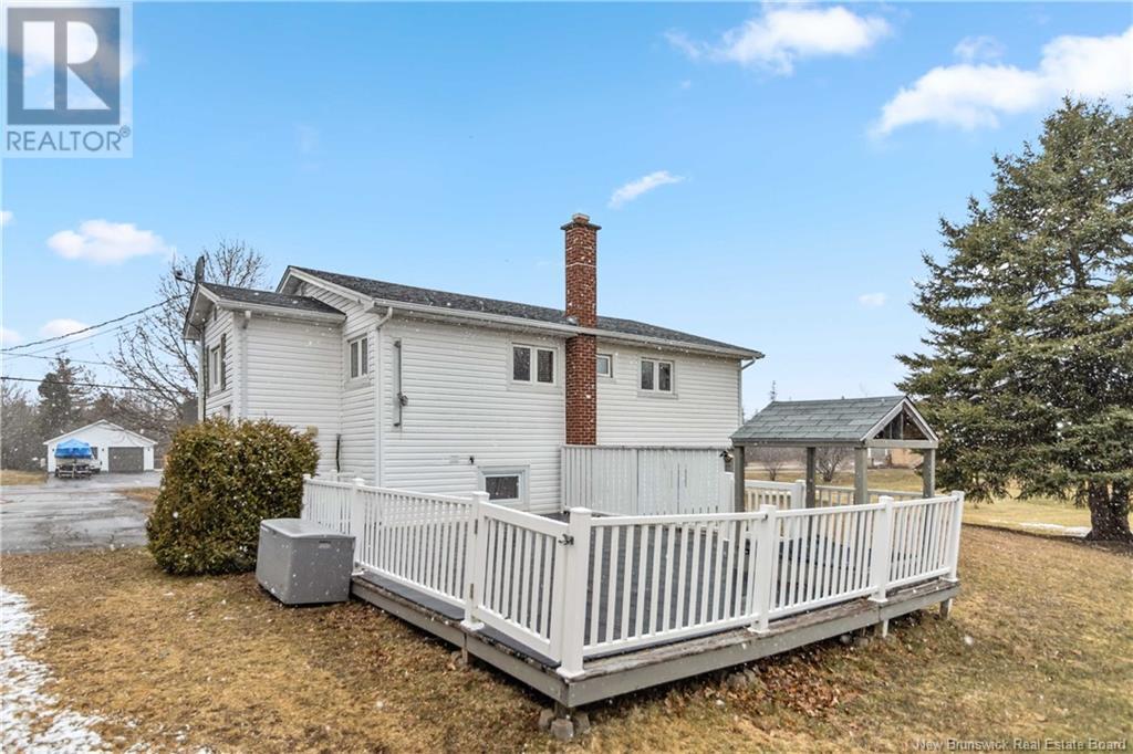 Property at 51 Pointe aux Bouleaux image 4