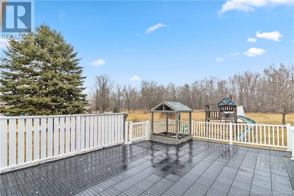 Property at 51 Pointe aux Bouleaux image 5