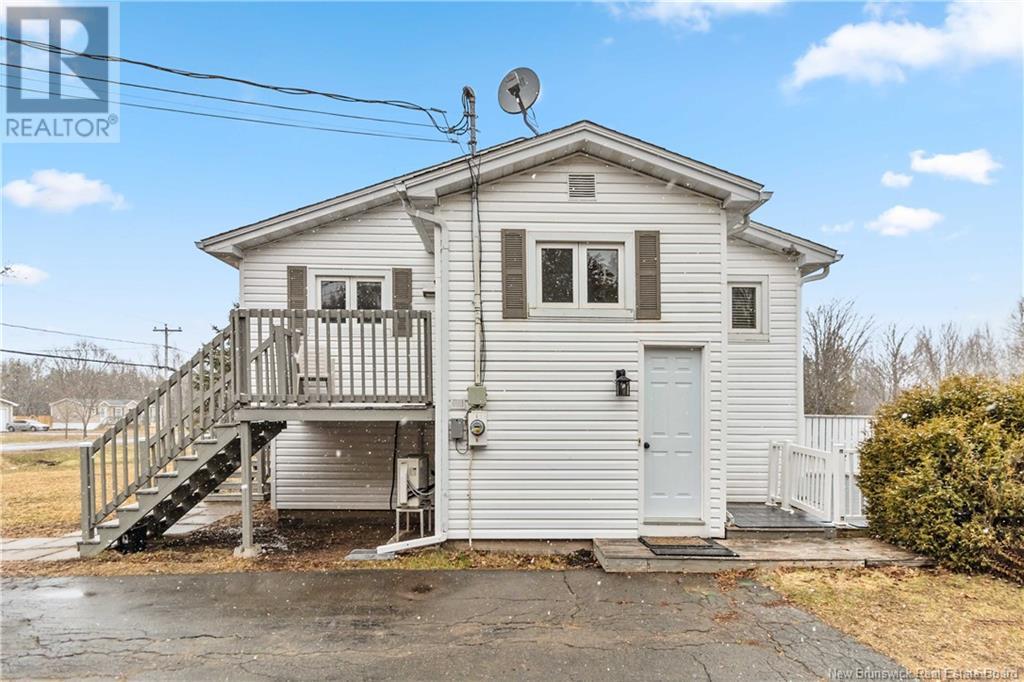 Property at 51 Pointe aux Bouleaux image 3