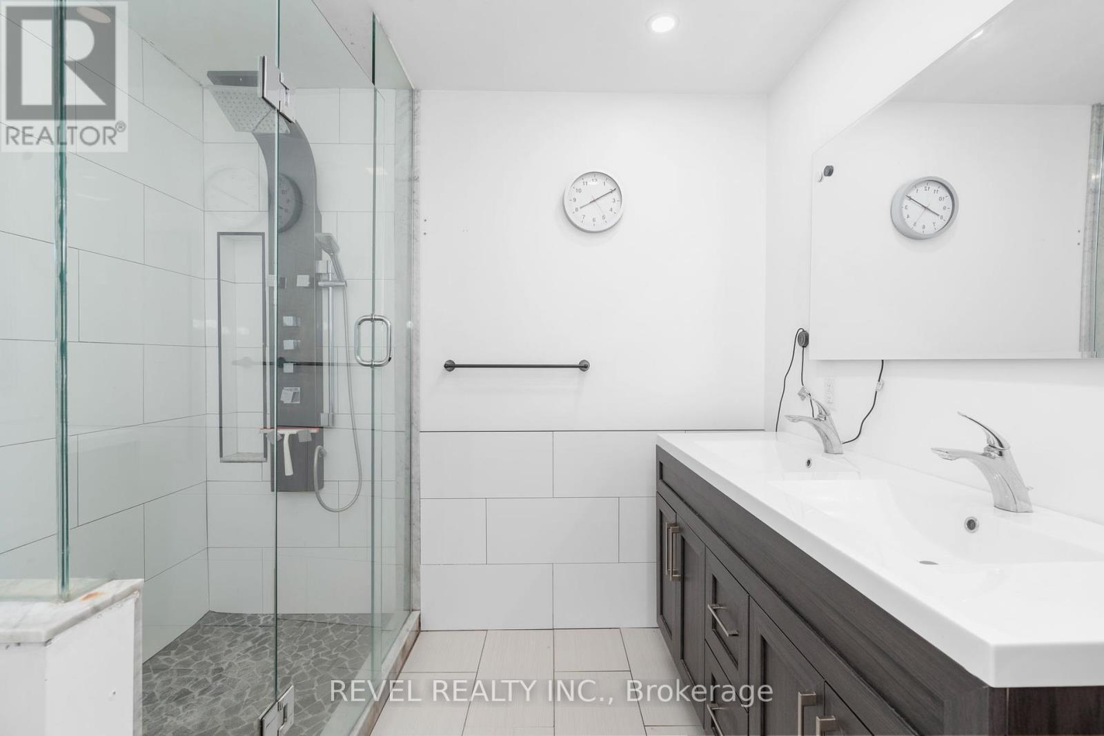 23 Greengables Drive, Oro-Medonte, Ontario  L0L 1T0 - Photo 17 - S12076871