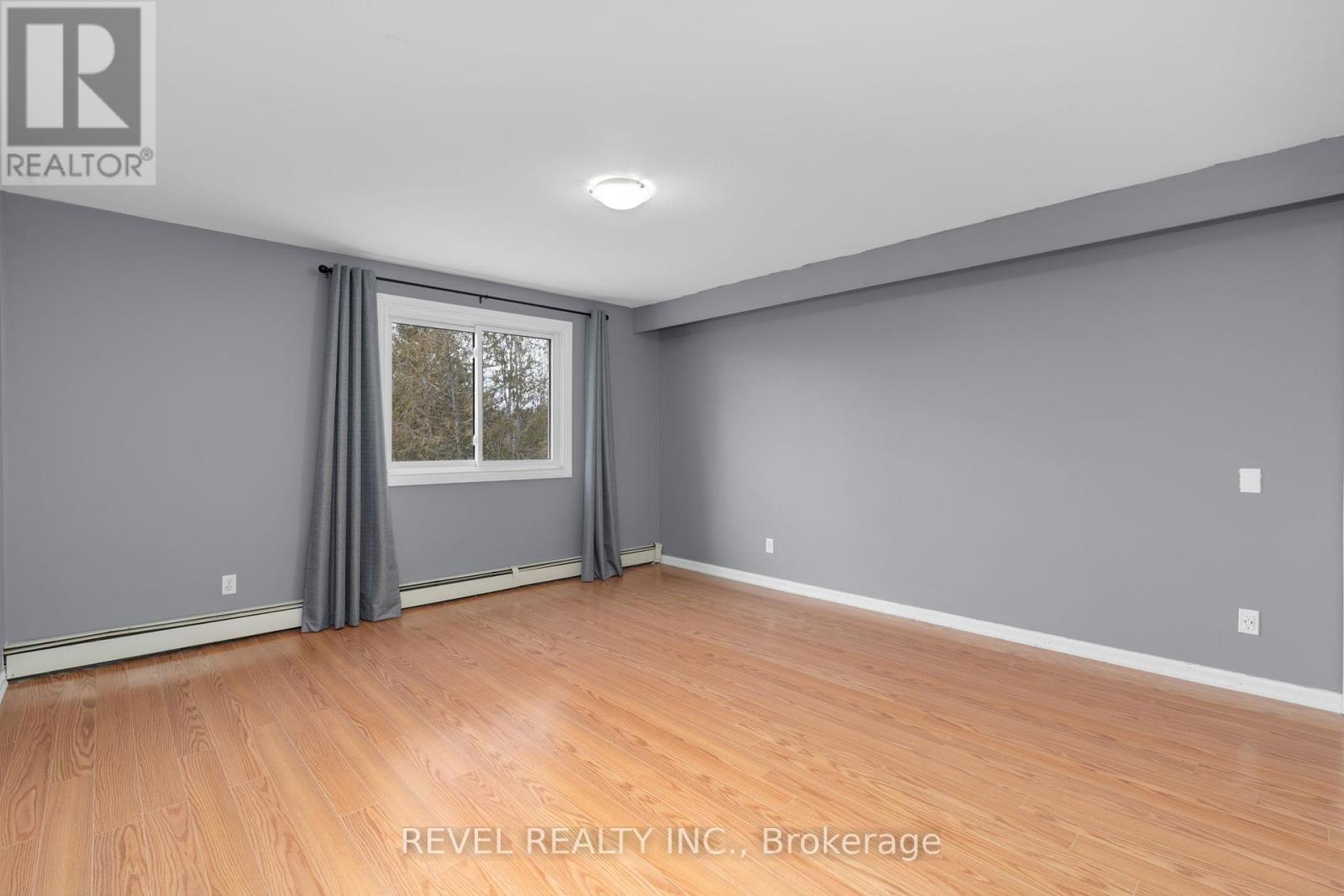 23 Greengables Drive, Oro-Medonte, Ontario  L0L 1T0 - Photo 23 - S12076871