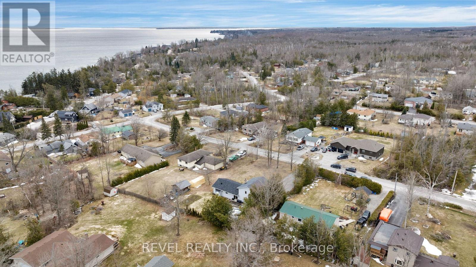 23 Greengables Drive, Oro-Medonte, Ontario  L0L 1T0 - Photo 34 - S12076871