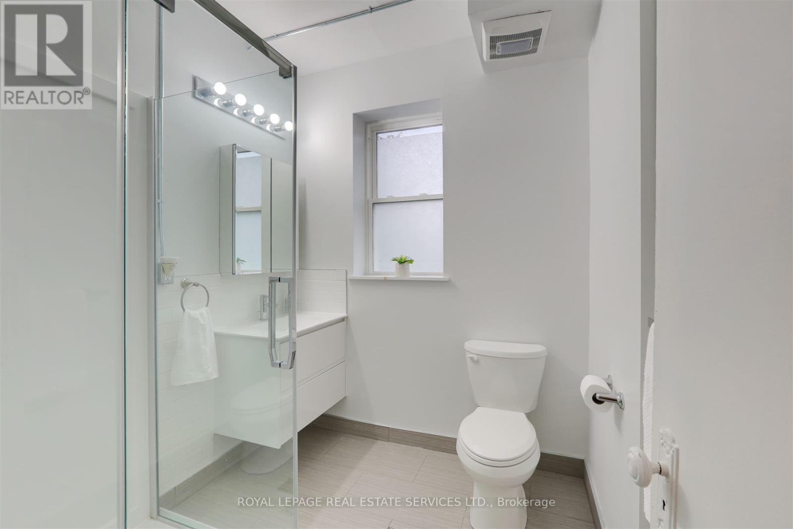 1639 St Clair Avenue W, Toronto, Ontario  M6N 1H7 - Photo 17 - W12076842