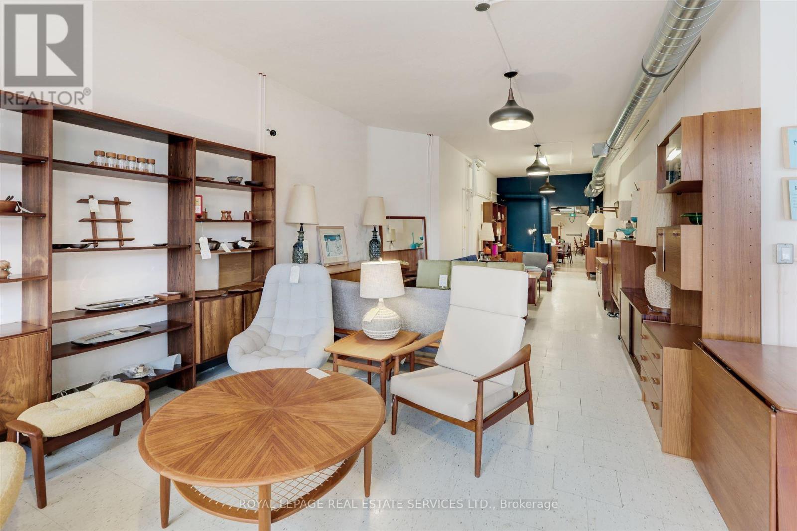 1639 St Clair Avenue W, Toronto, Ontario  M6N 1H7 - Photo 3 - W12076842