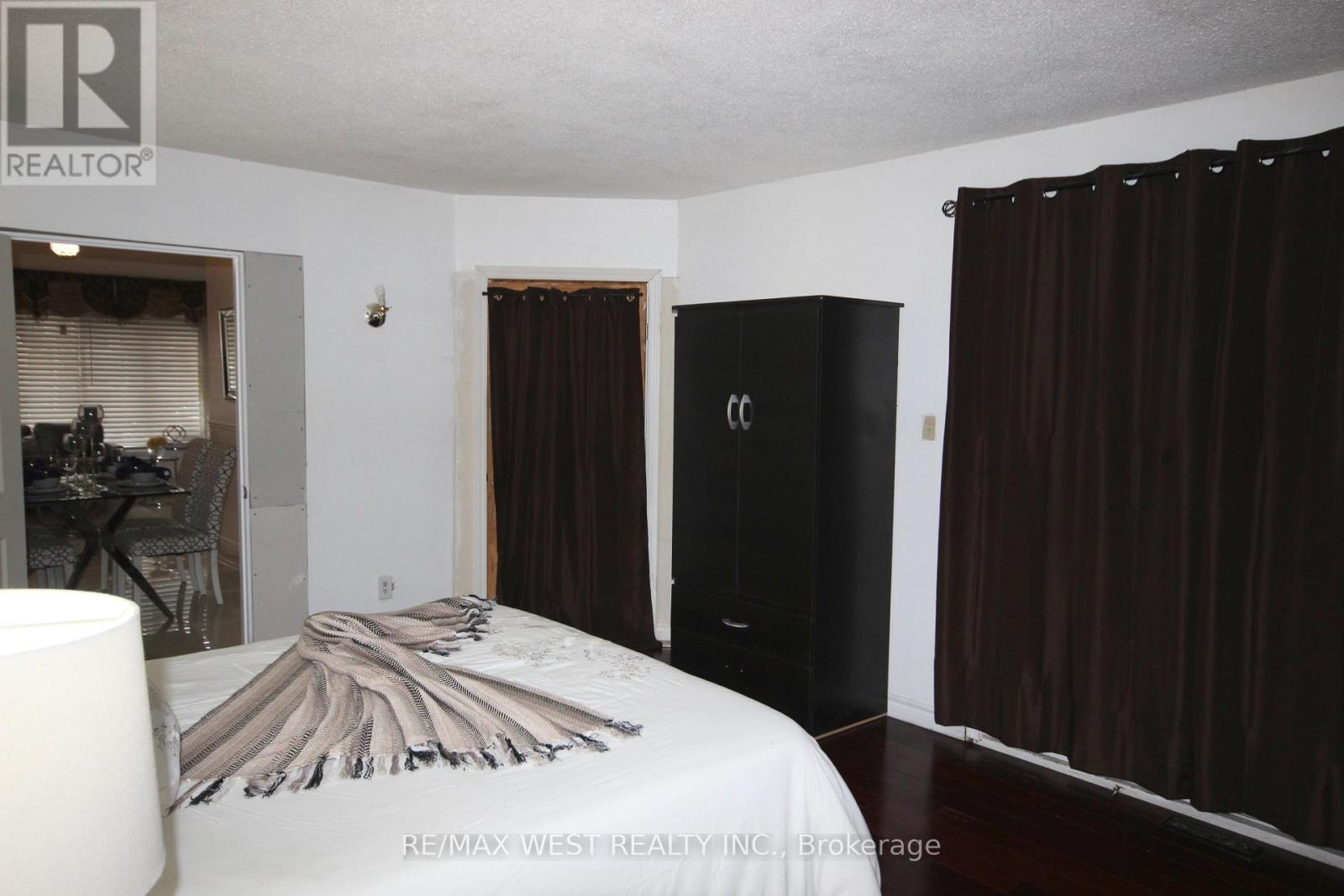 19 Lynmont Road, Toronto, Ontario  M9V 3W7 - Photo 17 - W12066098