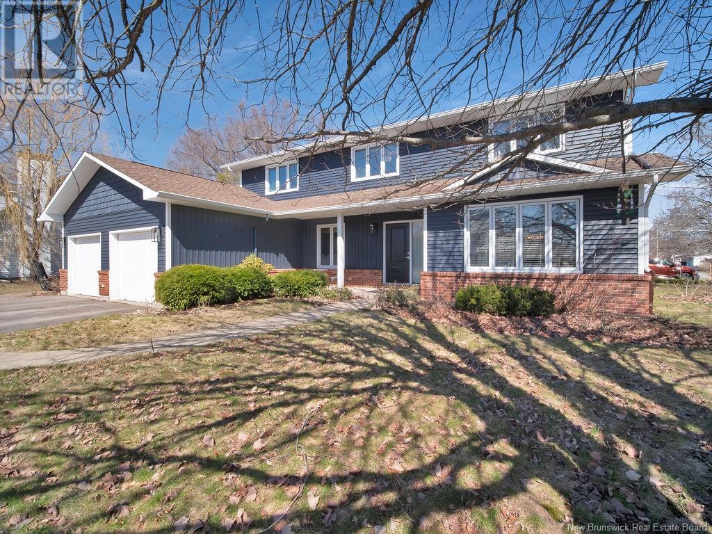 Property at 473 Mcallister Road image 2