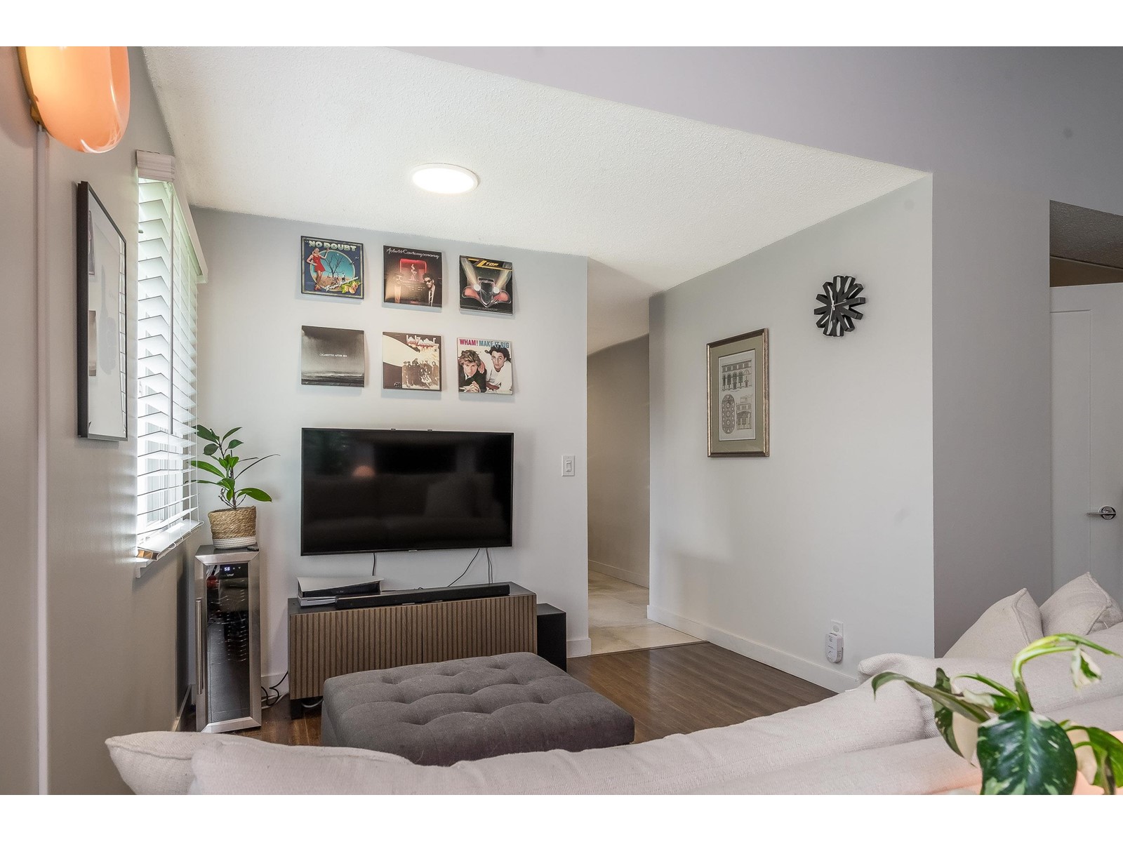 19212 Fairway Drive, Surrey, British Columbia  V3S 5M8 - Photo 9 - R2986285