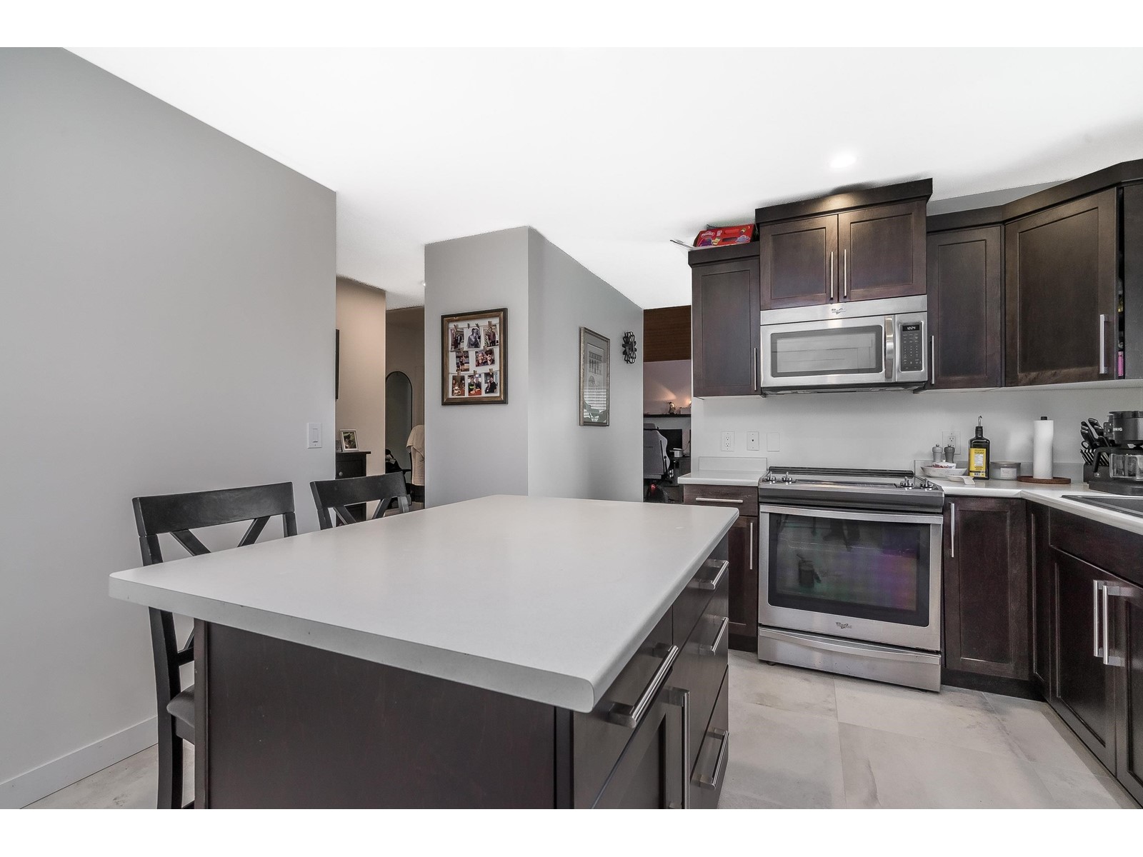 19212 Fairway Drive, Surrey, British Columbia  V3S 5M8 - Photo 5 - R2986285