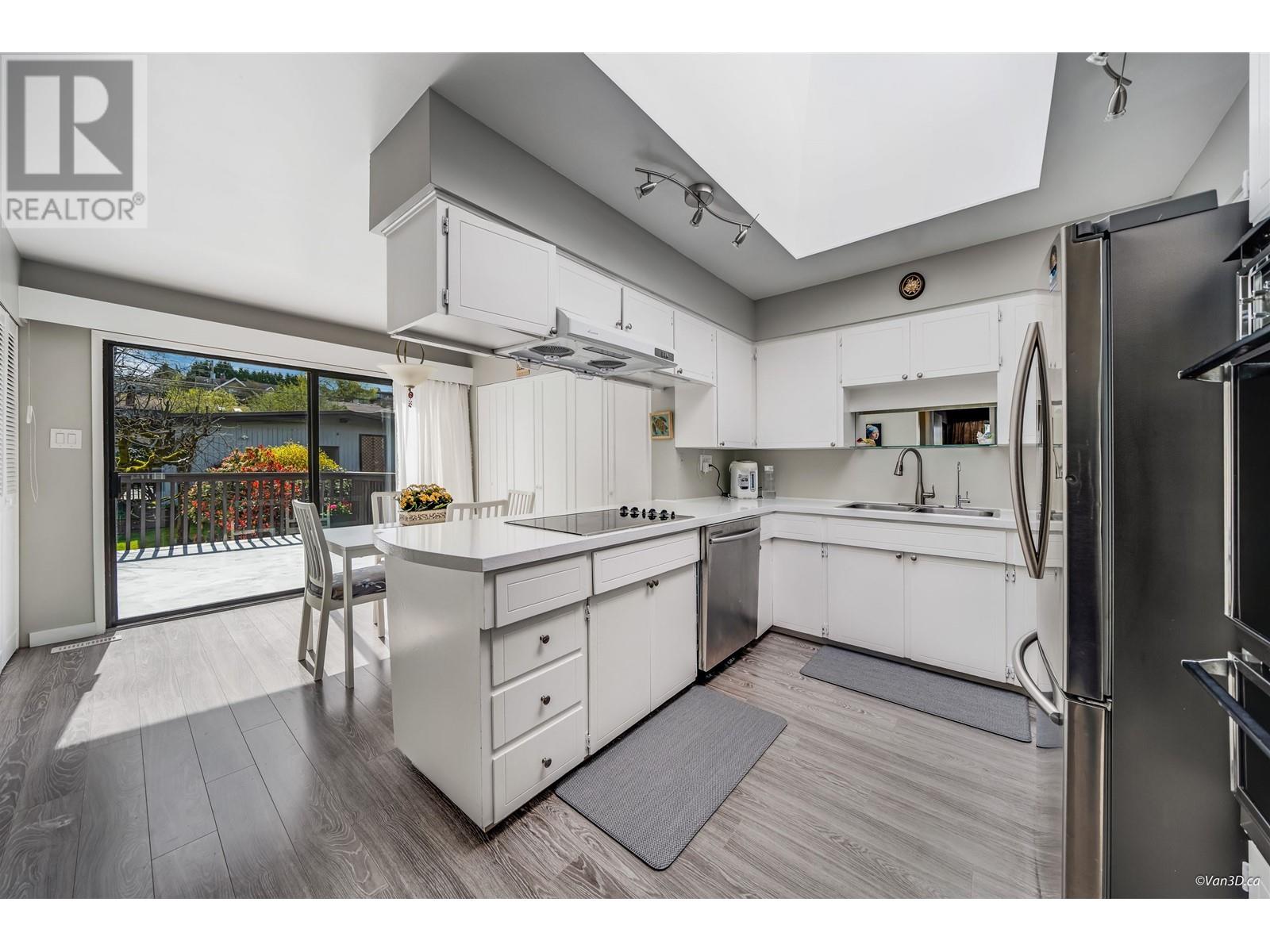 7858 Allman Street, Burnaby, British Columbia  V5E 2B1 - Photo 9 - R2989298