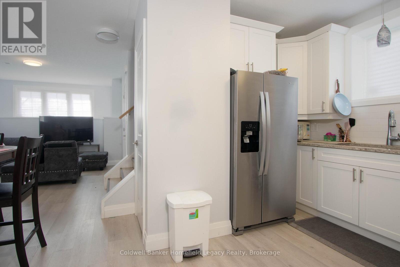 17 Laurier Street, Stratford, Ontario  N5A 4M2 - Photo 16 - X12077058