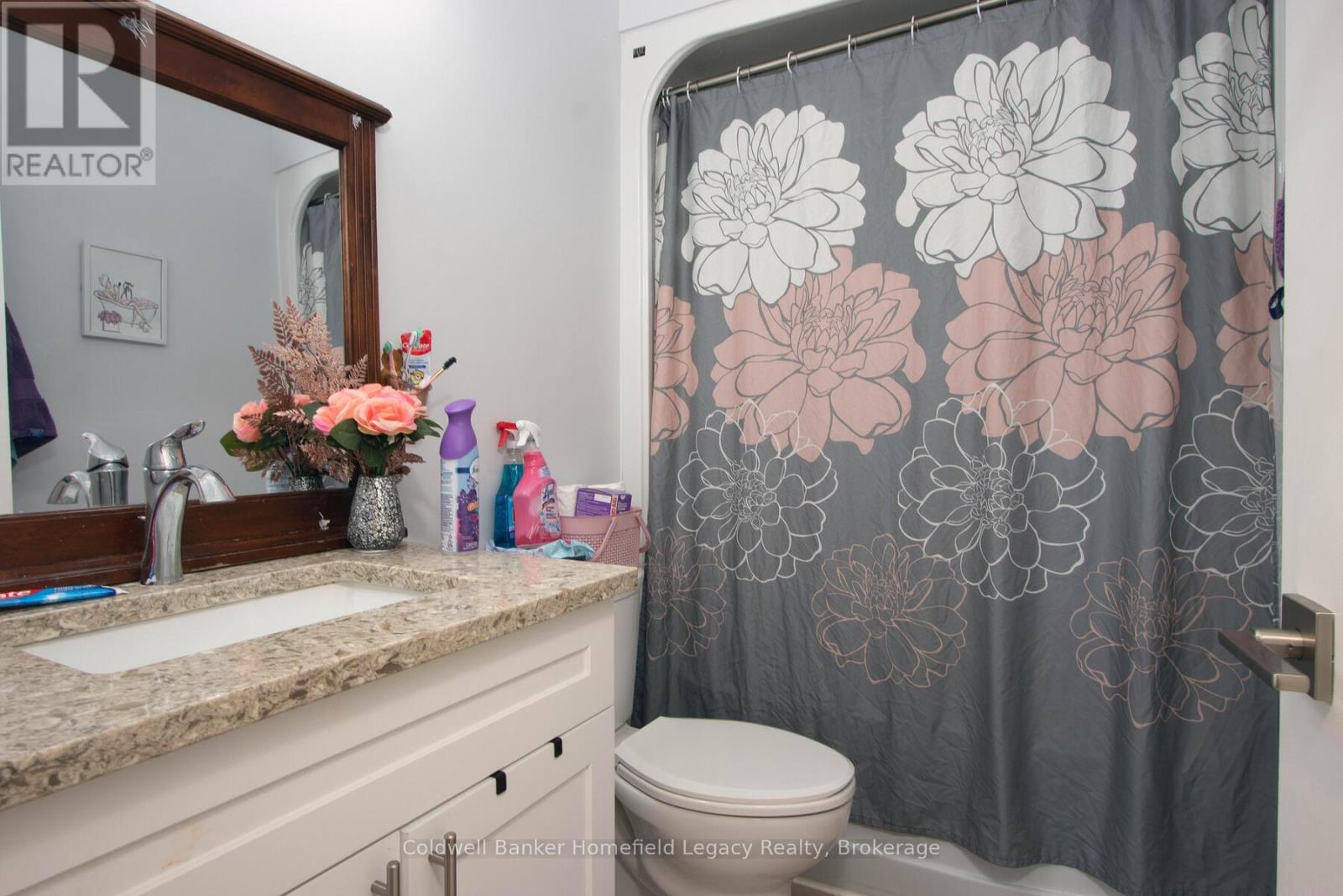 17 Laurier Street, Stratford, Ontario  N5A 4M2 - Photo 20 - X12077058