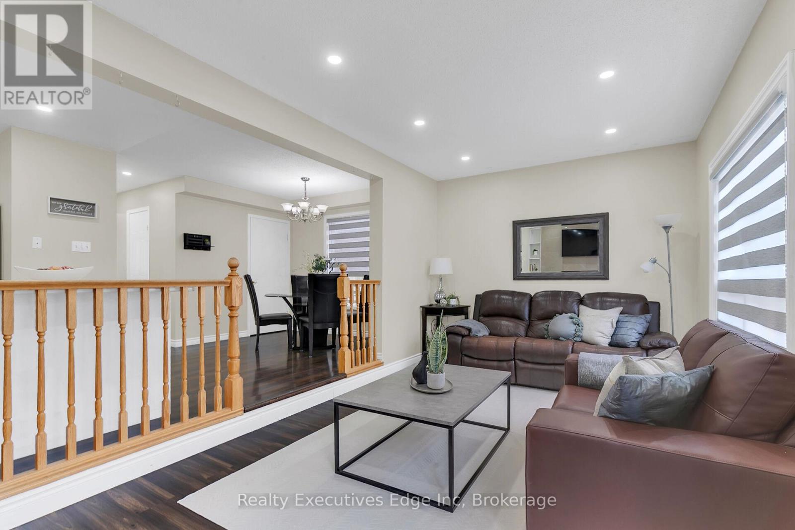 39 Mcmeeken Drive, Cambridge, Ontario  N3C 4E4 - Photo 16 - X12077115