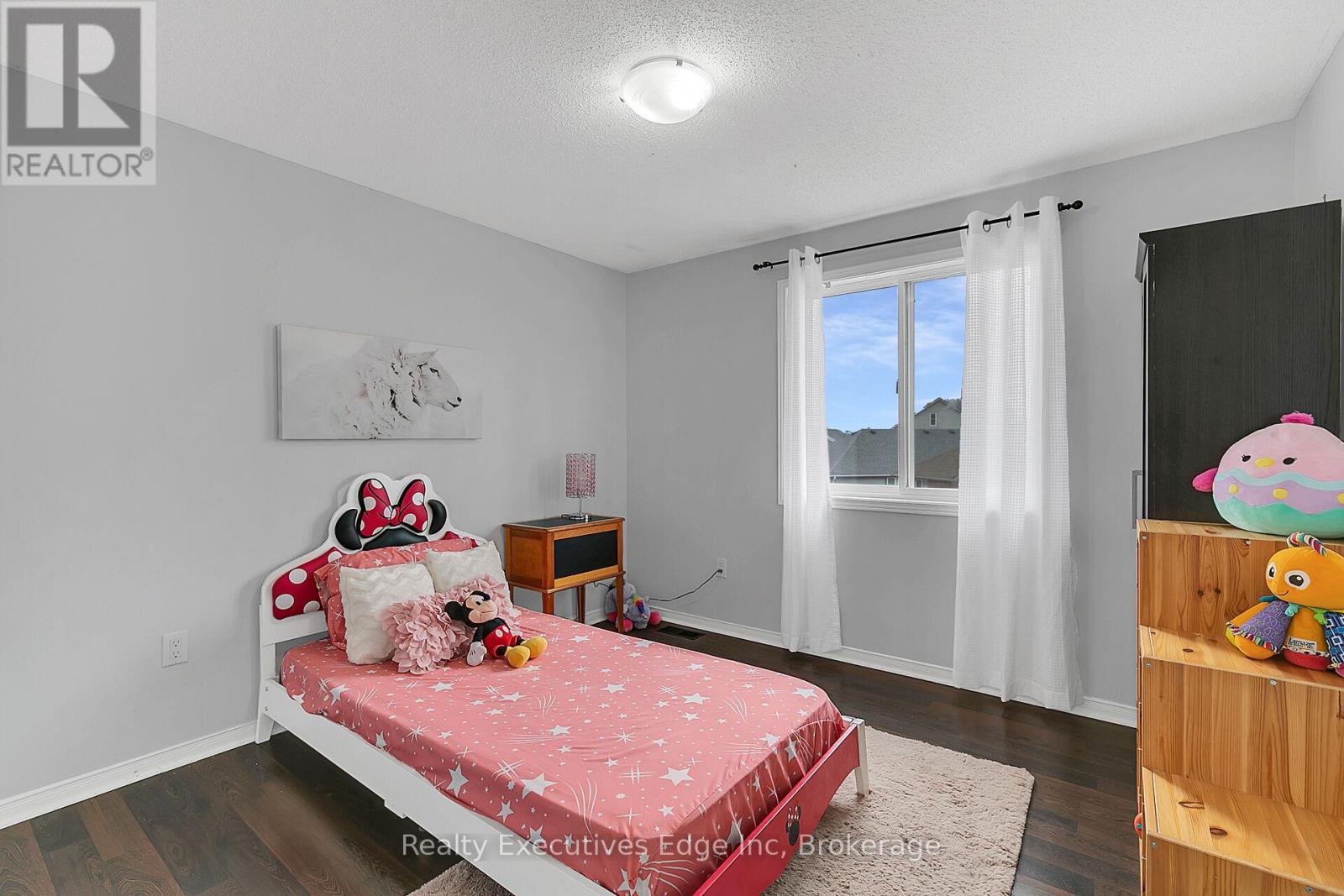 39 Mcmeeken Drive, Cambridge, Ontario  N3C 4E4 - Photo 25 - X12077115