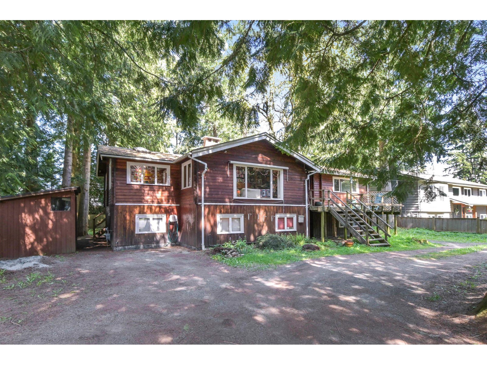 19865 36a Avenue, Langley, British Columbia  V3A 2R8 - Photo 2 - R2989088